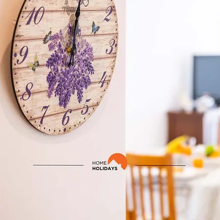 #089 Largo Escola By Holidays *