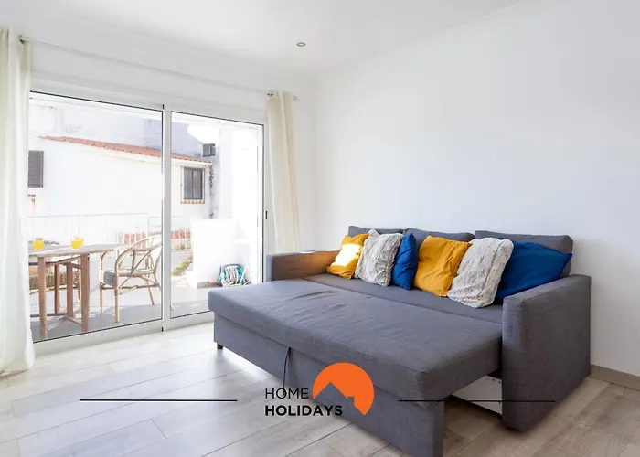 #089 Largo Escola By Holidays شقة