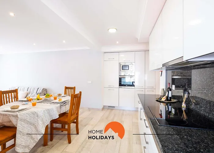 #089 Largo Escola By Holidays البوفيرا